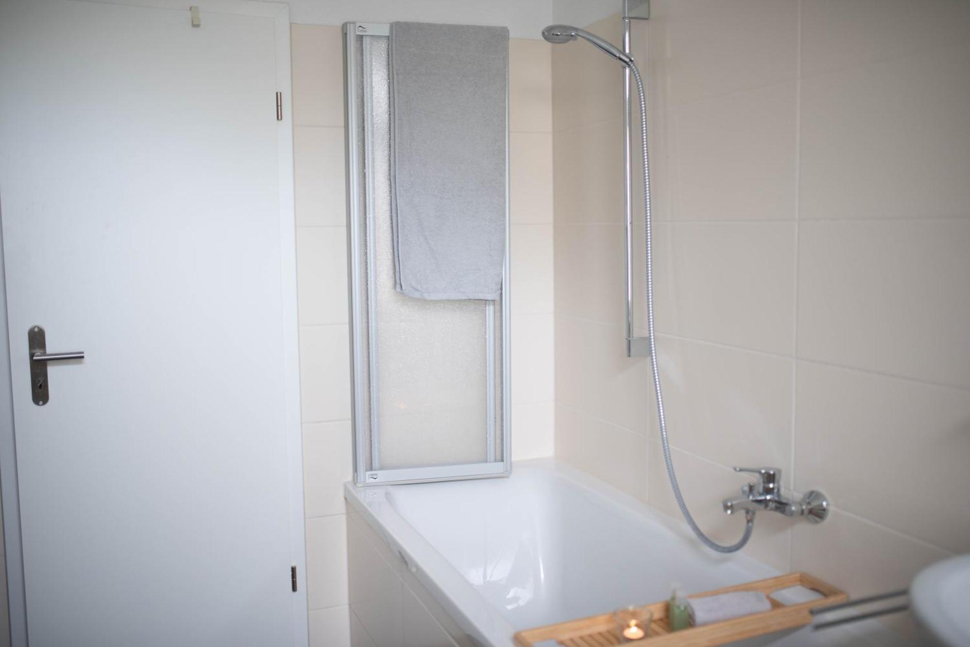 Zentral Smart Apartment Zwickau Eksteriør bilde